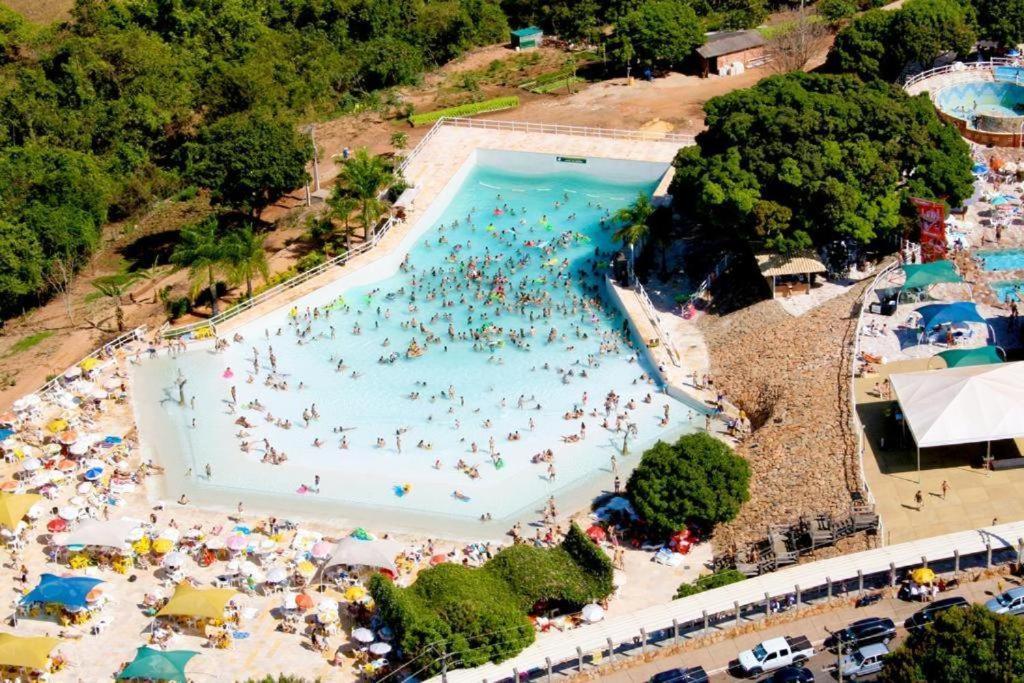 Piazza Diroma - Cortesia Park Diroma, Splash E Slide Caldas Novas Kültér fotó
