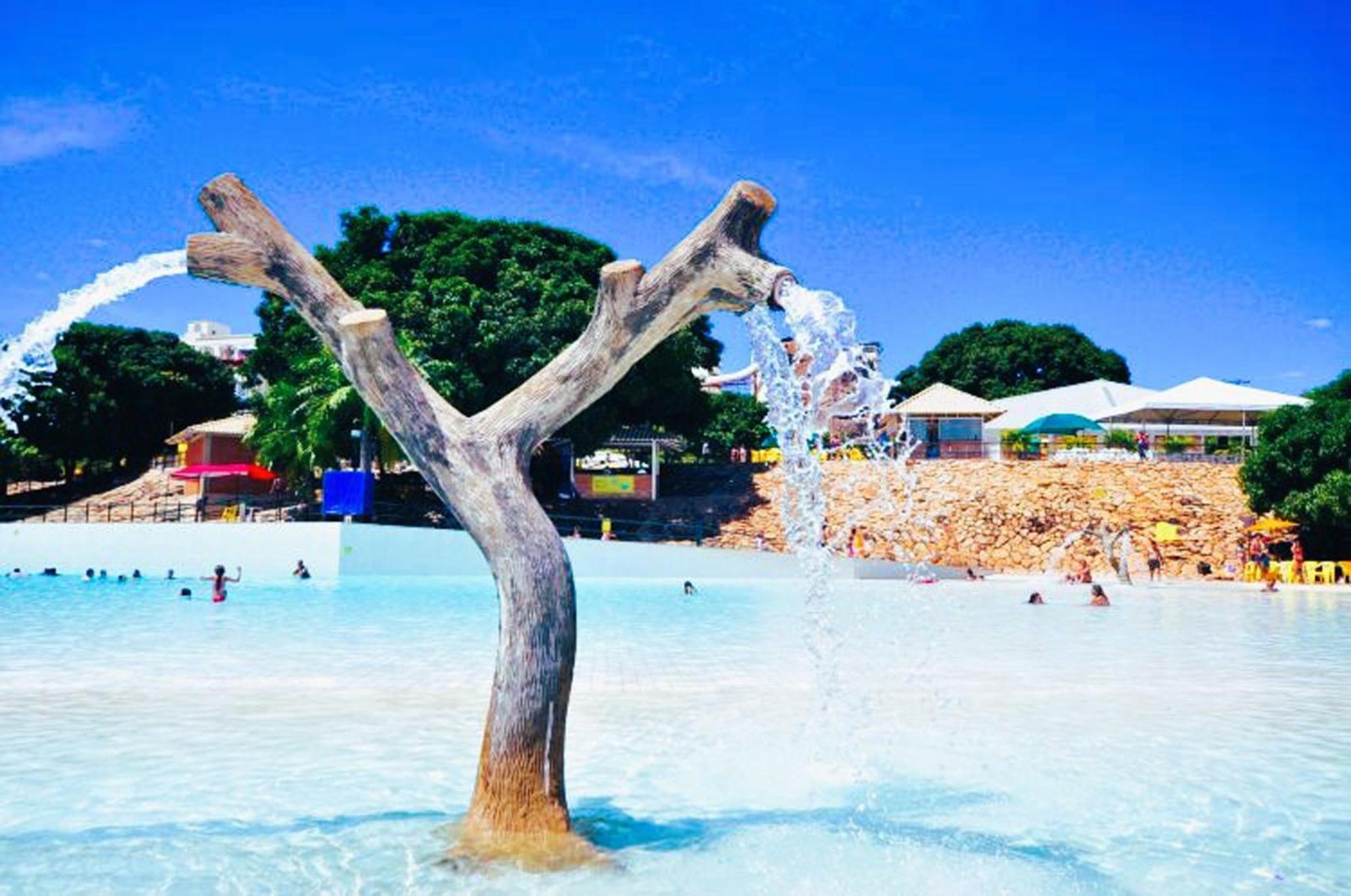Piazza Diroma - Cortesia Park Diroma, Splash E Slide Caldas Novas Kültér fotó