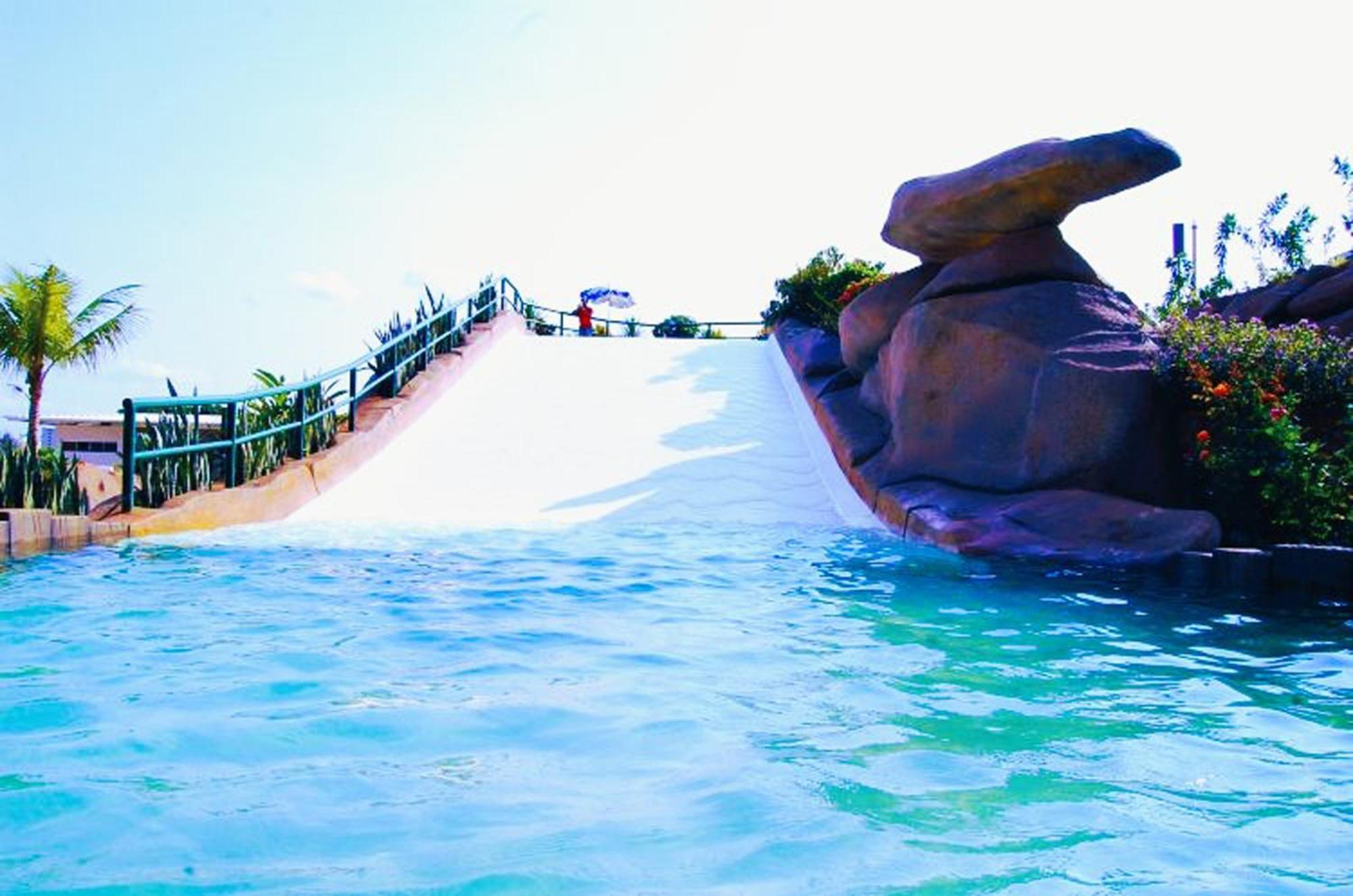 Piazza Diroma - Cortesia Park Diroma, Splash E Slide Caldas Novas Kültér fotó