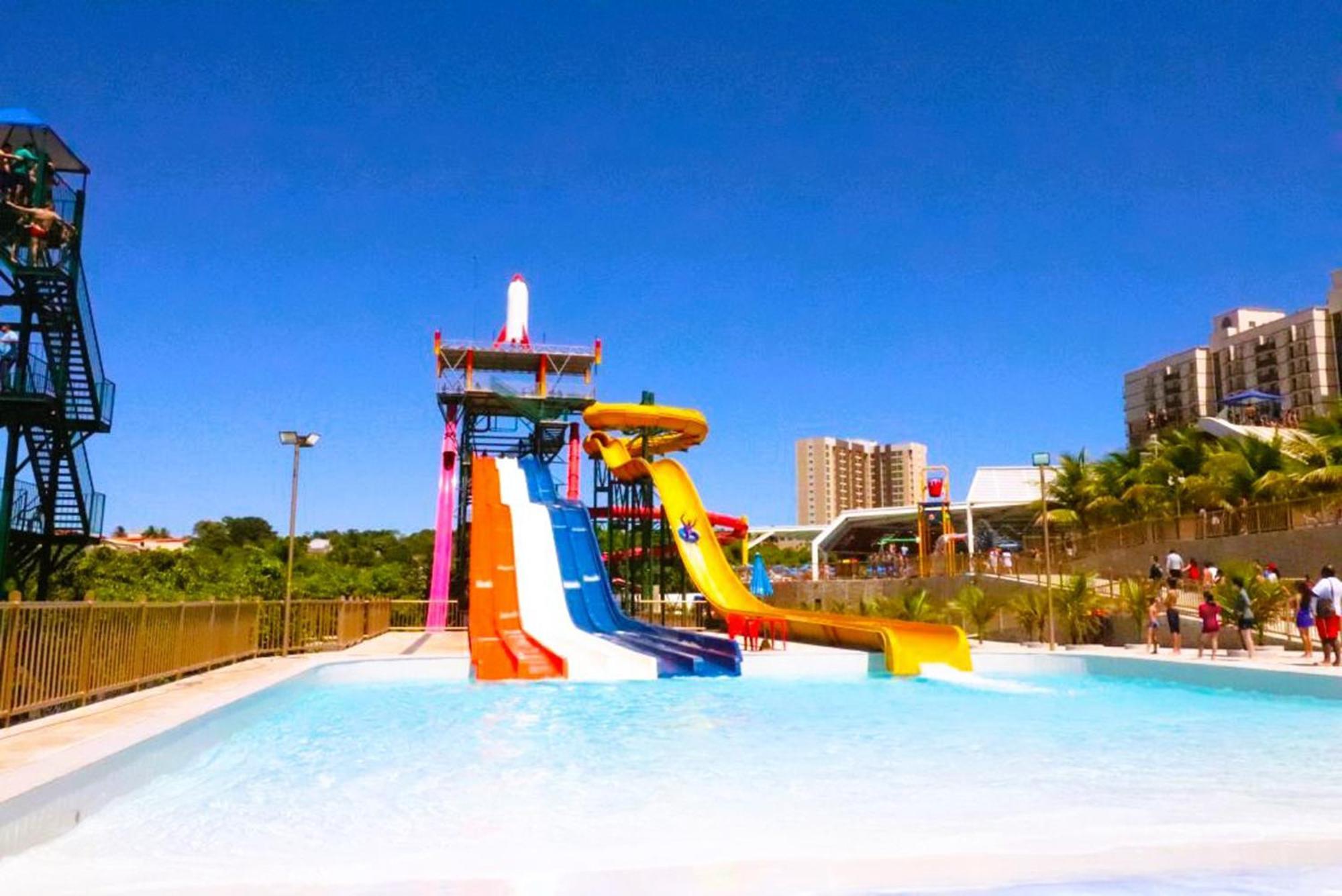 Piazza Diroma - Cortesia Park Diroma, Splash E Slide Caldas Novas Kültér fotó
