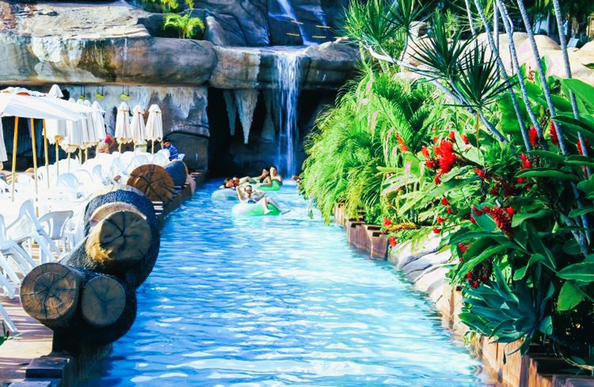 Piazza Diroma - Cortesia Park Diroma, Splash E Slide Caldas Novas Kültér fotó