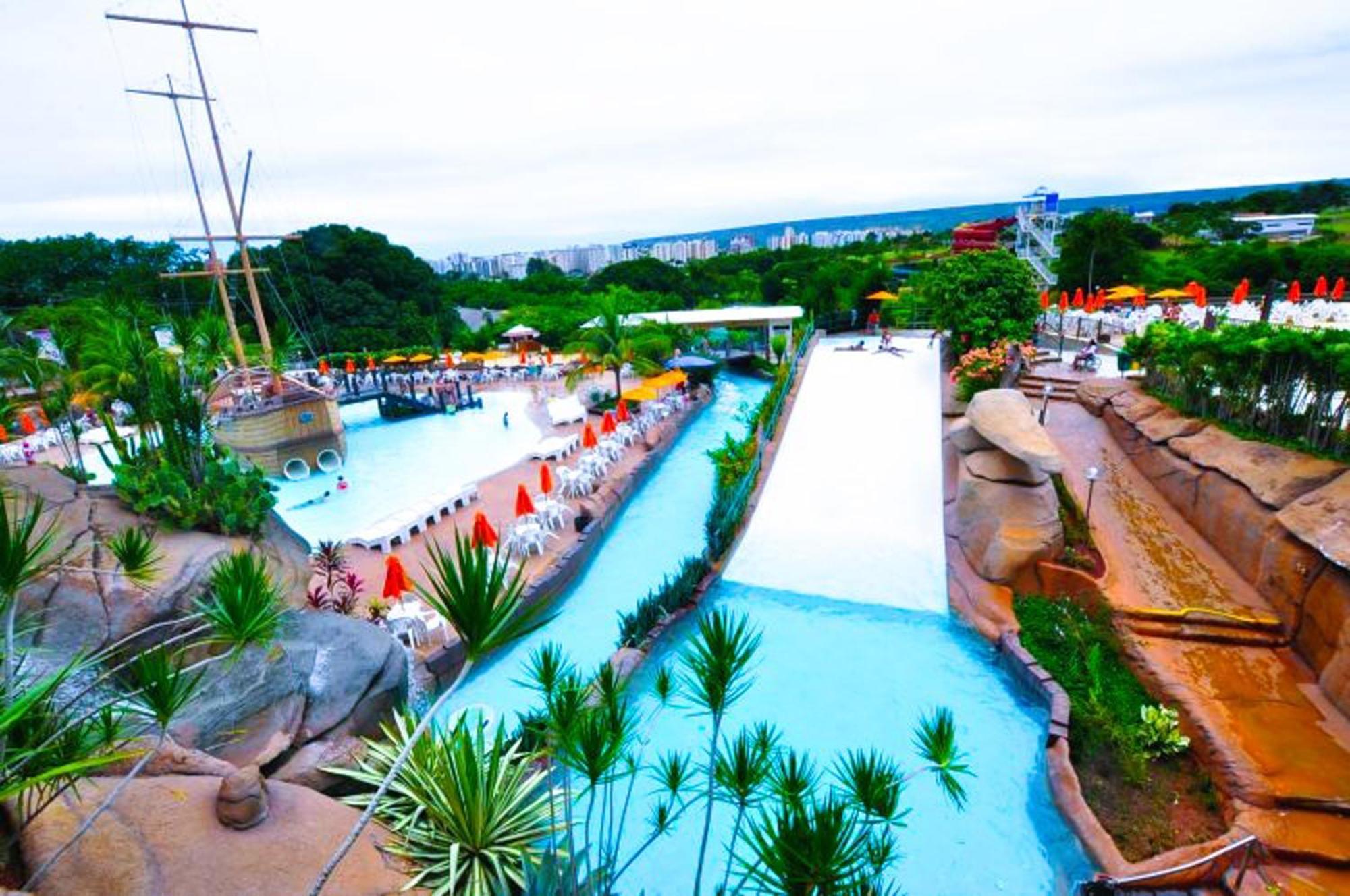 Piazza Diroma - Cortesia Park Diroma, Splash E Slide Caldas Novas Kültér fotó