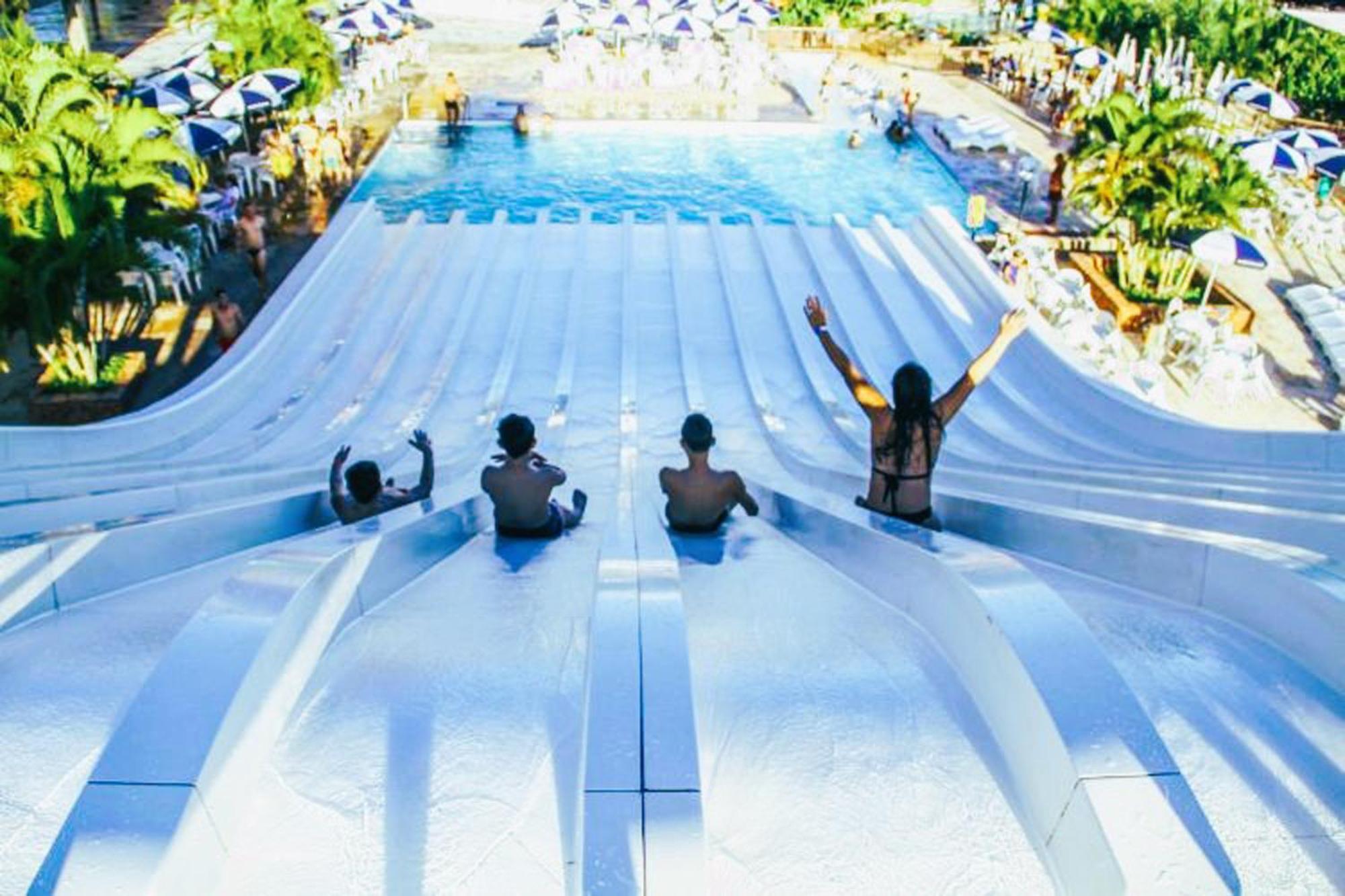Piazza Diroma - Cortesia Park Diroma, Splash E Slide Caldas Novas Kültér fotó