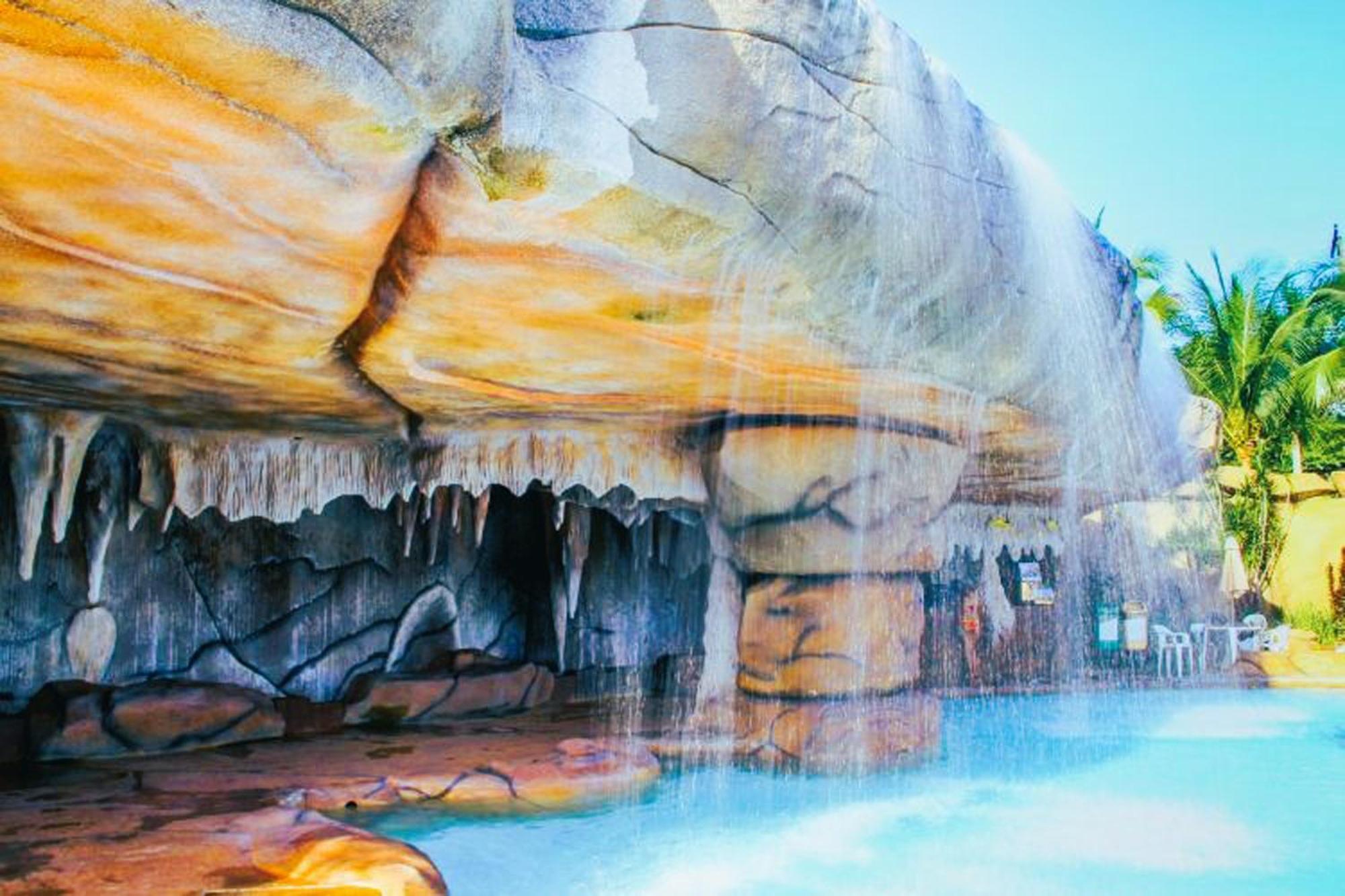 Piazza Diroma - Cortesia Park Diroma, Splash E Slide Caldas Novas Kültér fotó